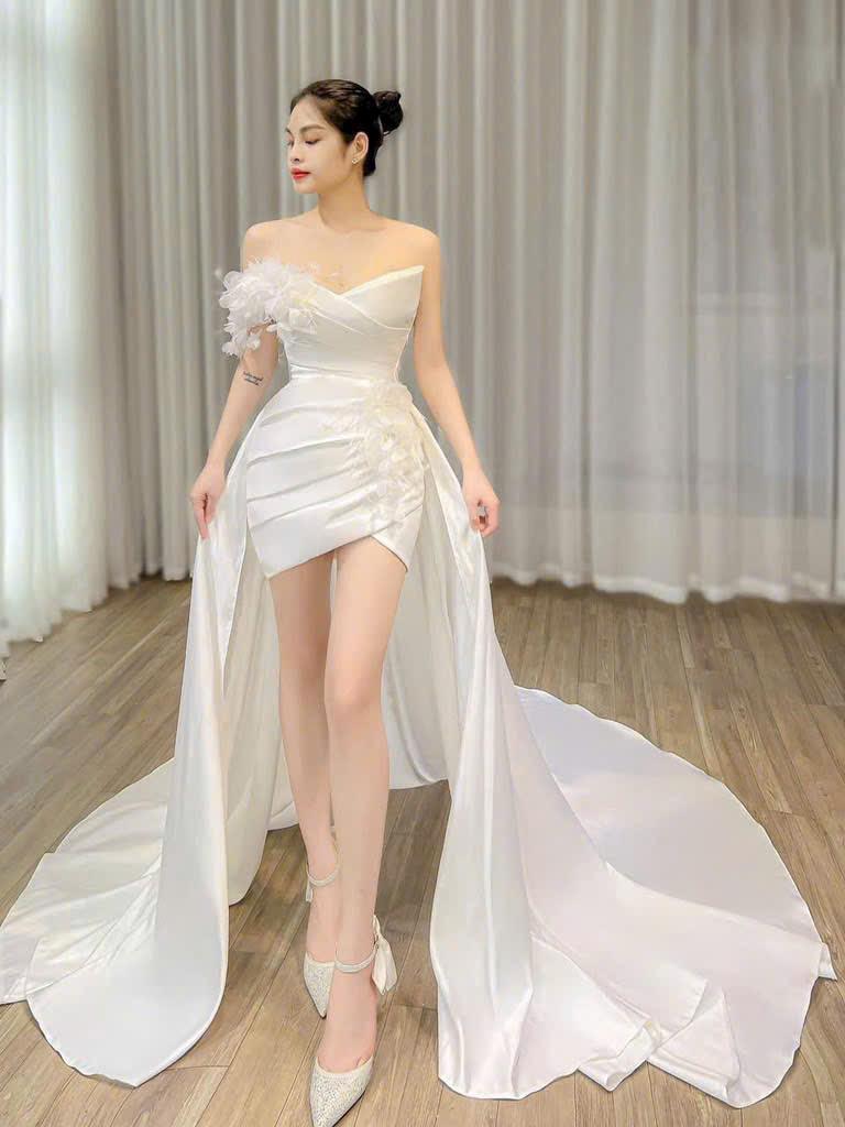 Product Introduction of Đầm maxi cưới năng động TRIPBLE T DRESS kèm tùng rời đính hoa nổi - size S/M/L 2