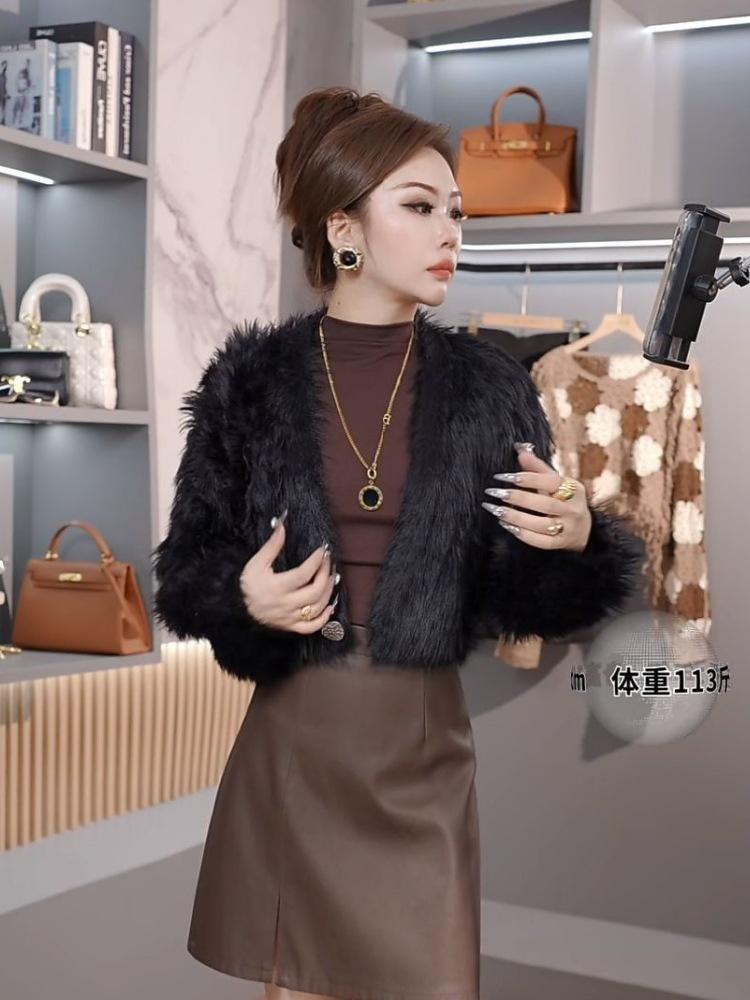 Product Introduction of 2024 Autumn and Winter New High-End Popular One-Button Short Woolen Coat for Women Fashionable Stylish All-Match Long Sleeve Fashion 14