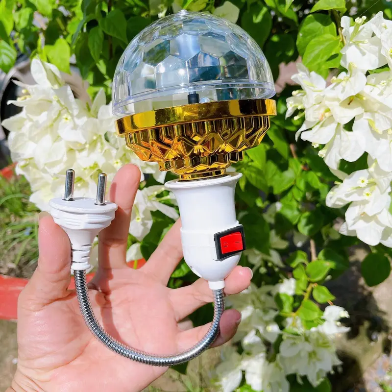 Bóng đèn led,xoay 360 độ,có 7 màu , kèm chui, 2