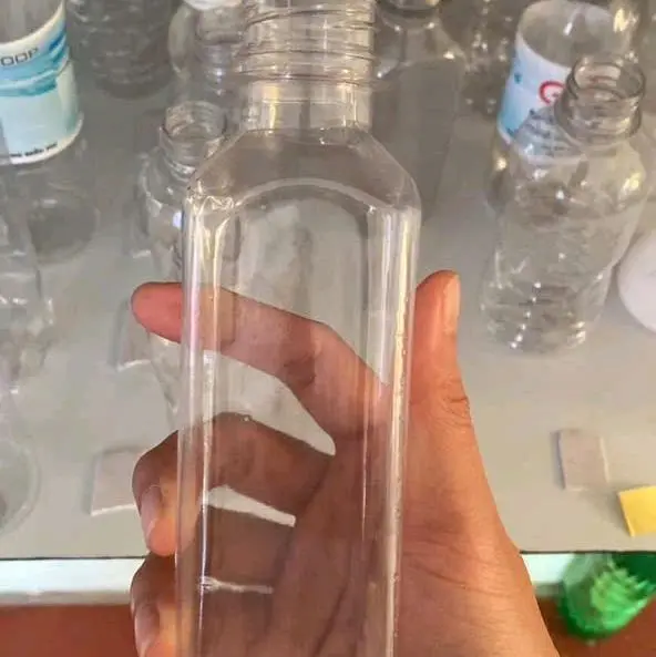 chai vuông 330ml (kiện 100c).chất liệu PET nguyên sinh