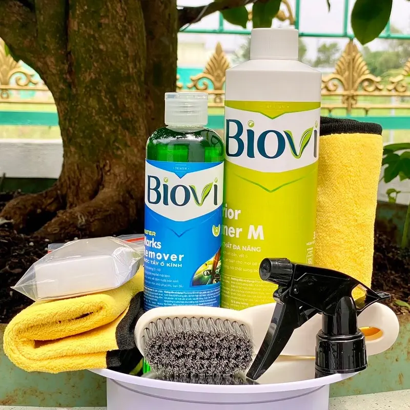 Combo Tẩy Ố Kính và Vệ Sinh Nội Thất ( 2 khăn,1 vòi,1 bàn ngẩu nhiên ,1 mút và bao tay tẩy kính) Làm Sạch bột đa năng cancan xi 4