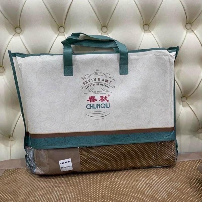 CHIẾU MÂY CHUNQIU        1 chiếu  + 2 vỏ gối  kèm  túi  đựng như hình  ( lưu  ý  mua hàng  xem kỹ  hình  ảnh shop đăng  là  hình  thật ) chiếu  mây  điều  hoà