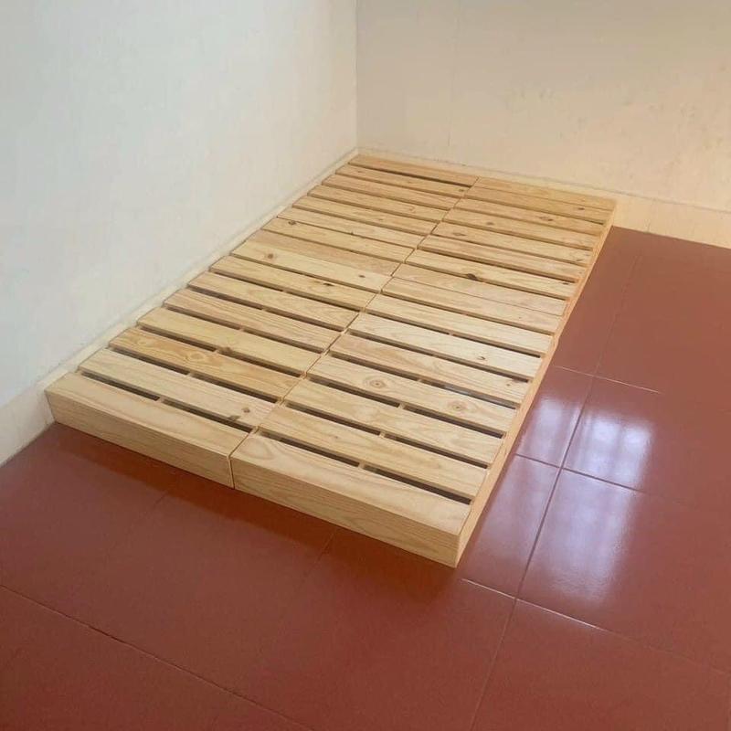 Giường ngủ palet đã sơn pu 8