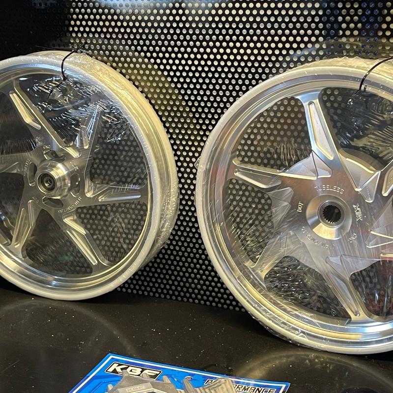 Mâm Cnc chính hãng x1R dành cho các dòng xe ab, Vario, Vision, scoopy