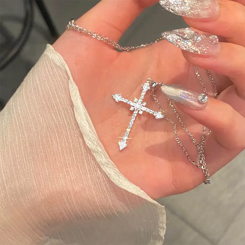 Full diamond star cross necklace zirconia flash pendant 2025 new style