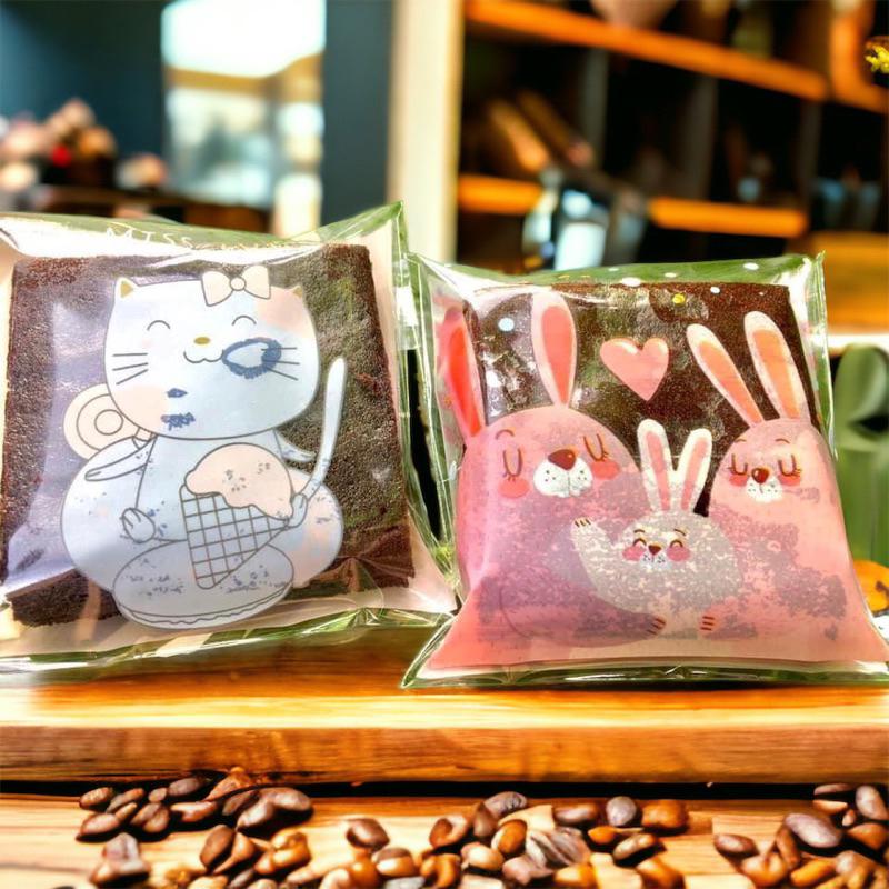 Product Introduction of kfanashop บราวนี่หนึบ 4฿ (5*5)ขายมาแล้วกว่า5ปี สูตรเฉพาะทางร้าน  มีบริการเก็บ แนะนำ ที่ขายดี ที่สุดในสัปดาห์นี้ ที่นิยมมากที่สุด  บล็อกบัสเตอร์ ลดพิเศษ 28
