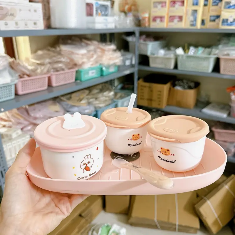 ( MỚI)  Hũ sứ chia vạch nắp silicone thoát hơi Coco Bear trữ cháo đồ ăn dặm cho bé Kem chen  dam cốc  nấu 3