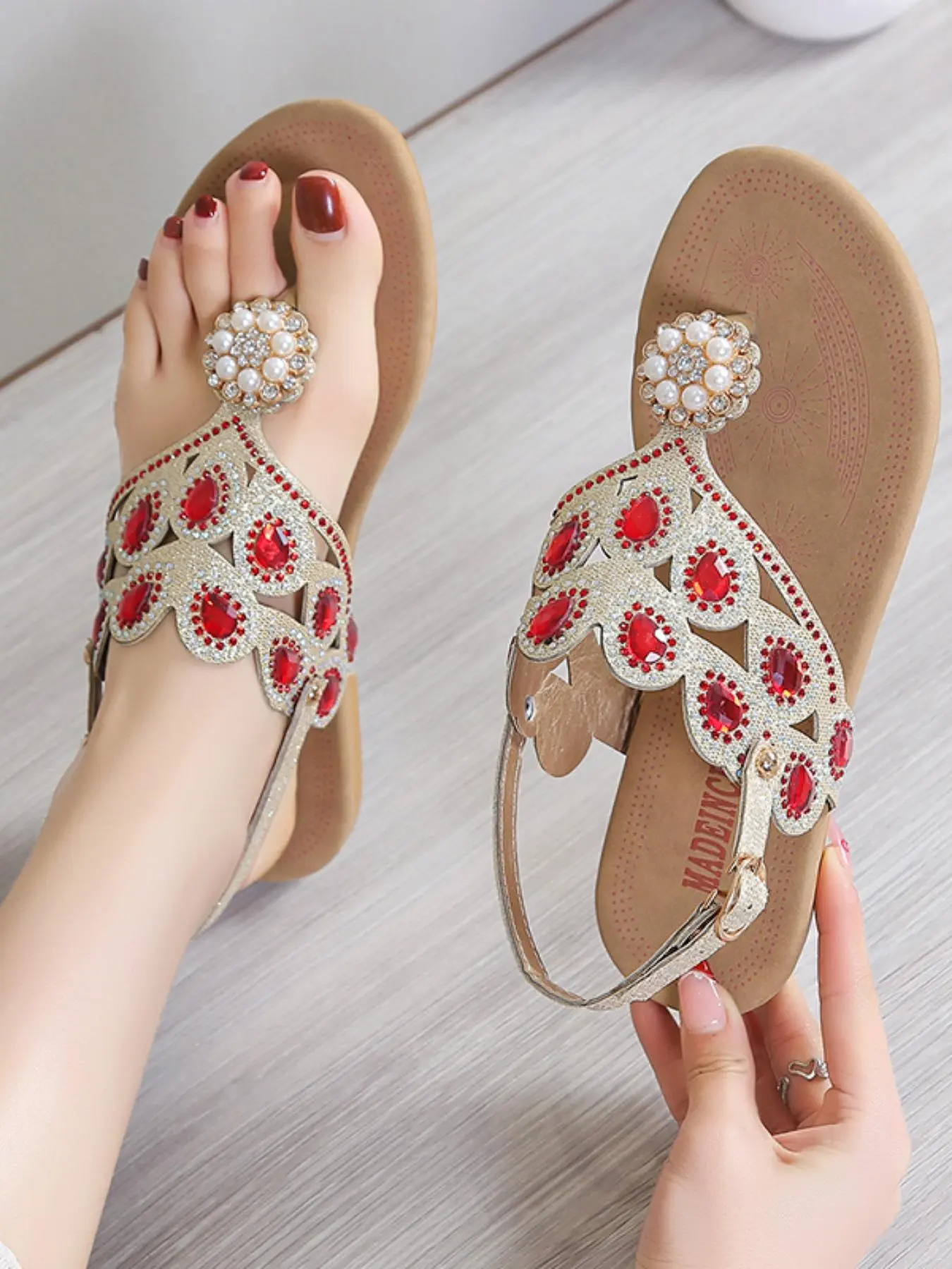 Fashionable Rhinestone Decorated Slip on Sandals, Casual Boho Style Flat Sandals for Summer, Lightweight Breathable Comfortable Shoes for Daily Wear, Women