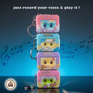 Gantungan Kunci Recorder Unik Karakter Lucu Gantungan Tas Bentuk Cassette Bisa Rekam Suara & Putar Musik