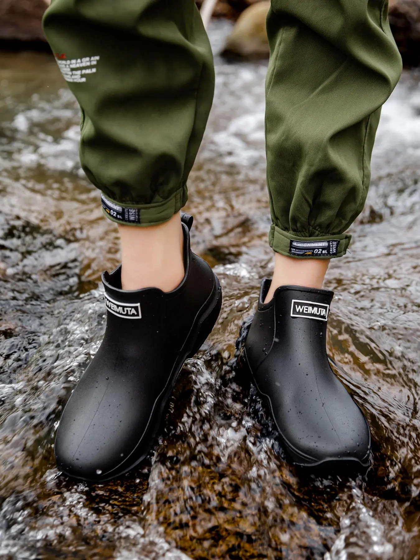 Unisex Water Shoes, 1 Pair Casual Letter Patch Water Footwear, Non-slip Rain Shoes for Outdoor Fishing, Outdoor Waterproof Footwear for Men & Women