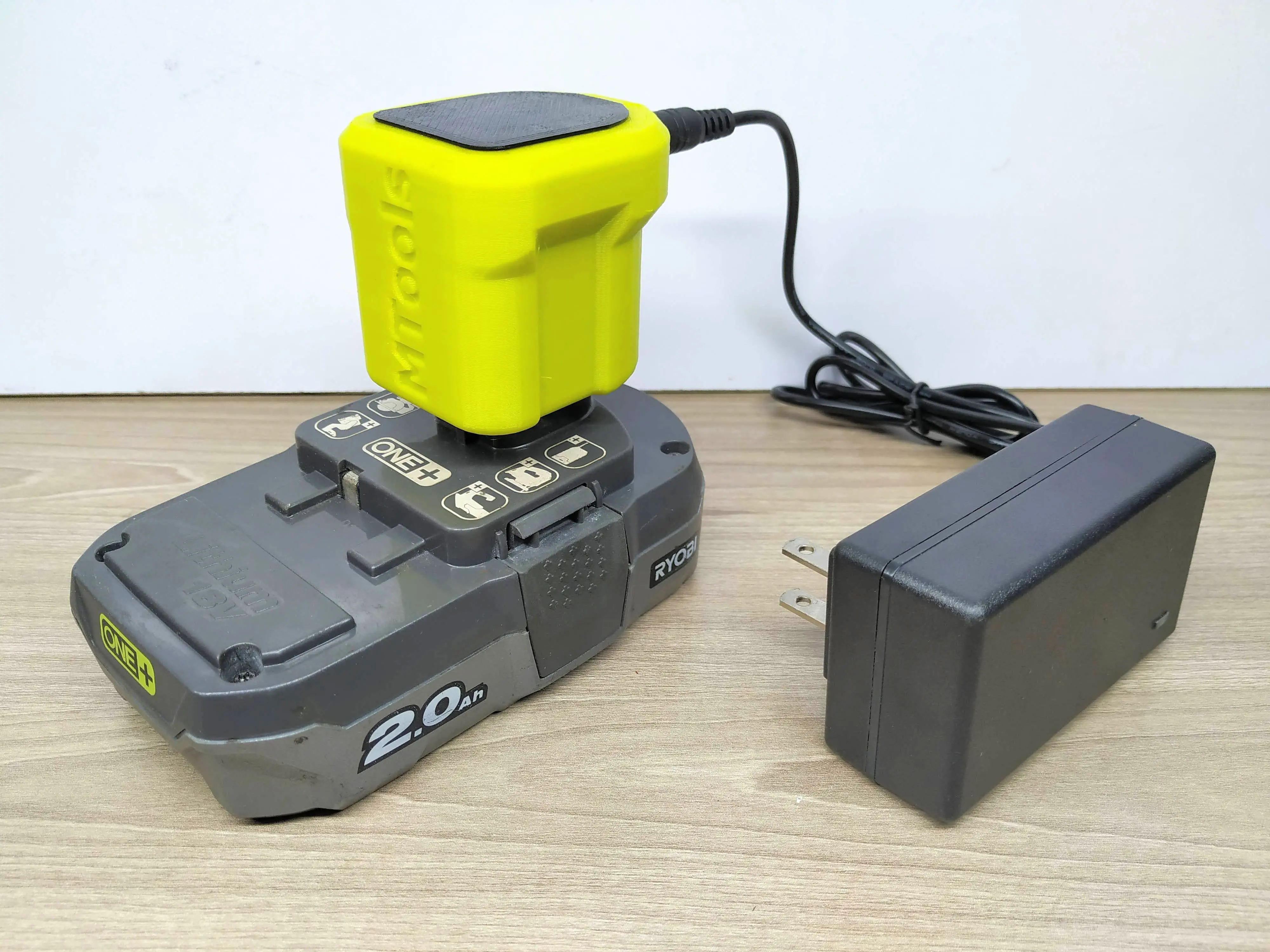 Sạc pin Ryobi 18v mini thay thế sạc zin