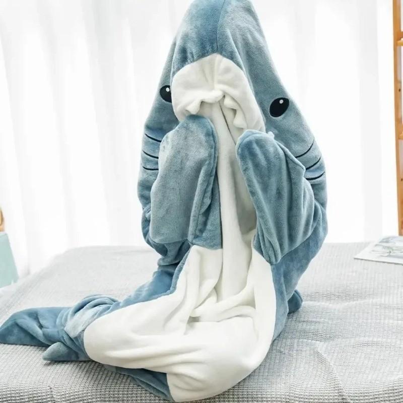 Product Introduction of Autumn Winter Flannel Cartoon Shark Sleeping Bag Home Suit One-piece Shark Nightgown 15