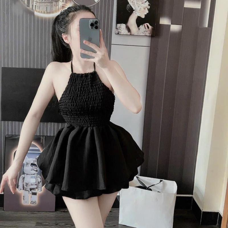  Set đồ mặc nhà mặc đi chơi cho nữ áo yếm dây cột ,quần short form phồng 