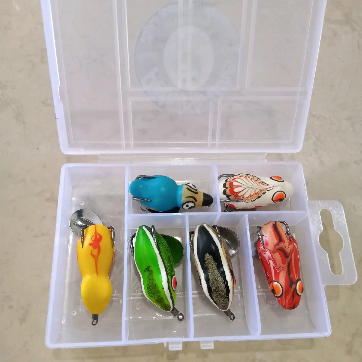 1 box soft frog ukuran 4 cm