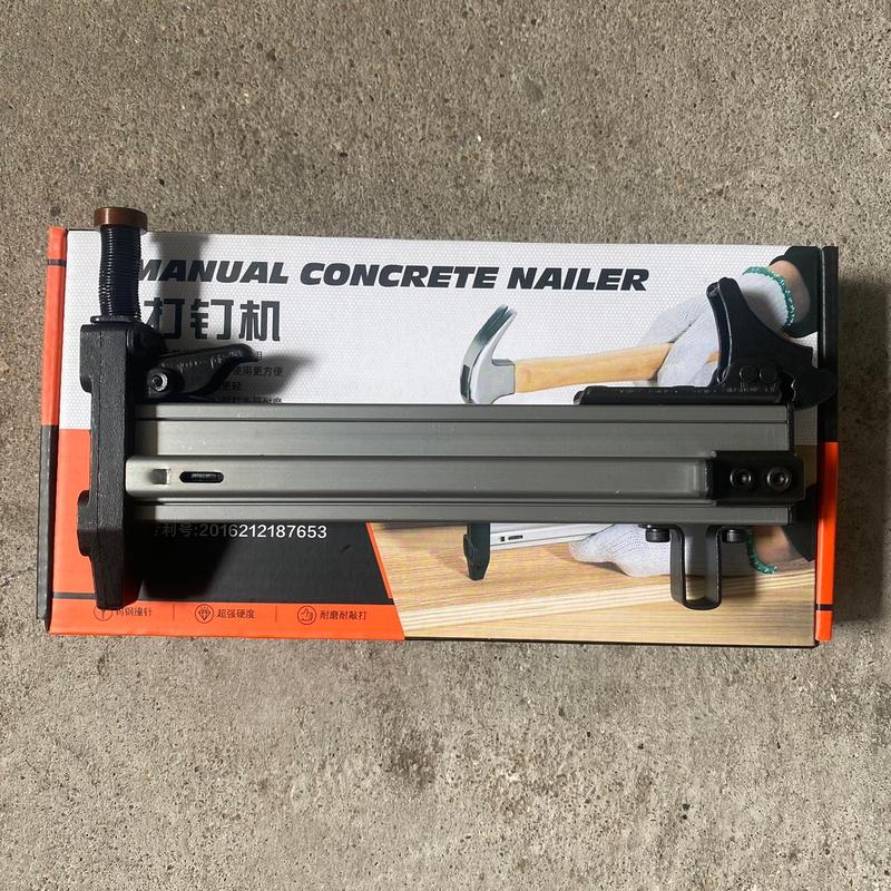 ￼Dụng Cụ Hỗ Trợ Đóng Đinh Bê Tông Tự Động ST25 , Búa Đóng Đinh Bê Tông