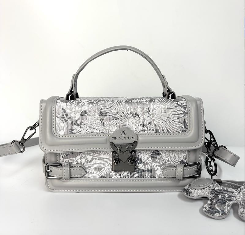 SIZE:22X14X8   Xinyi Bag  Mẫu tết Túi xách cao cấp và sành điệu, túi xách đeo vai vuông nhỏ kiểu dáng mới, khí chất cao cấp, túi xách nữ đa năng