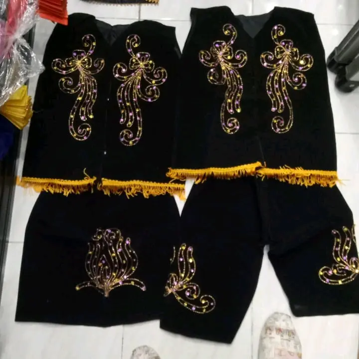 baju adat dayak 0