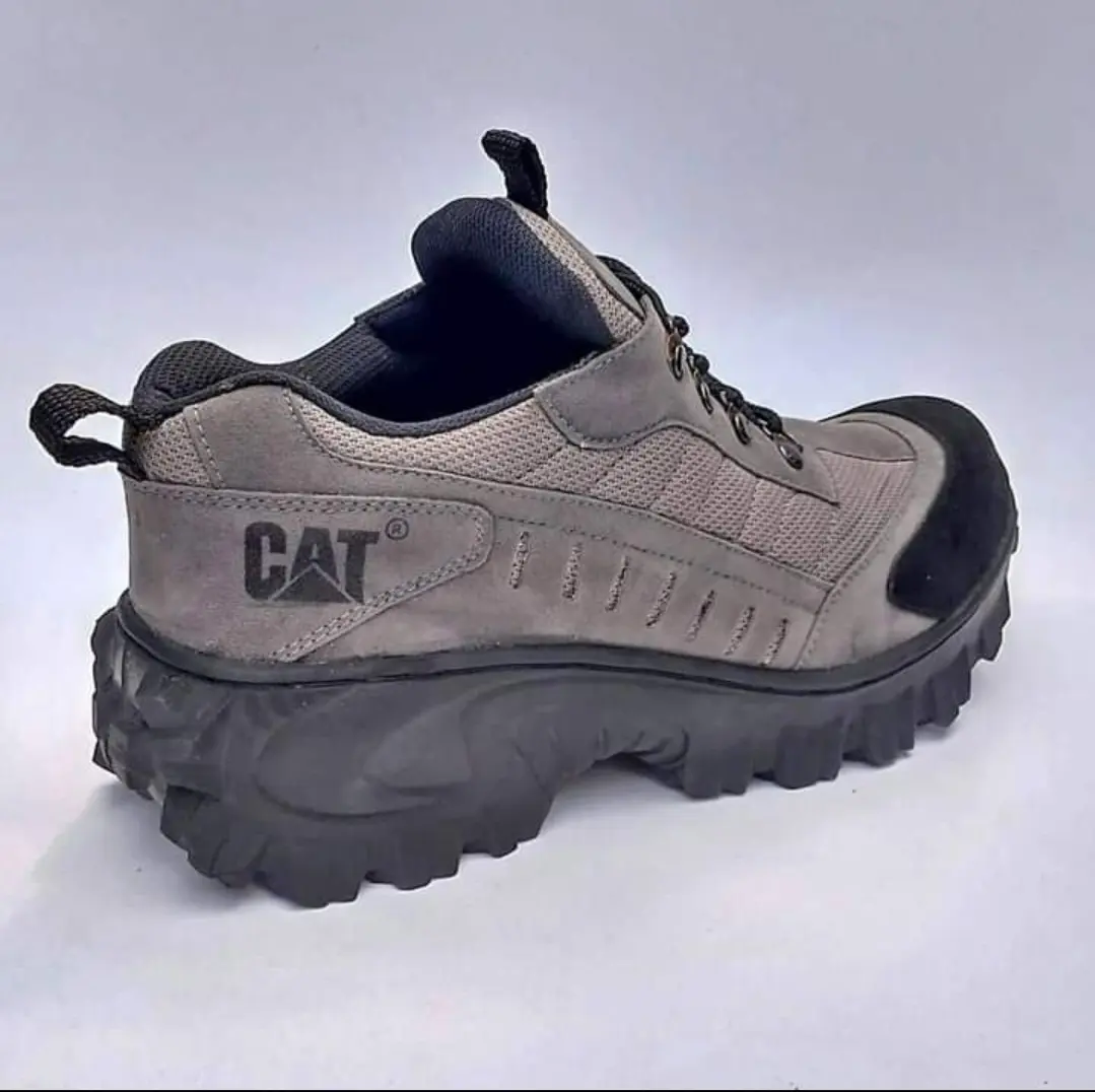 Sepatu Caterpillar semi boots safety