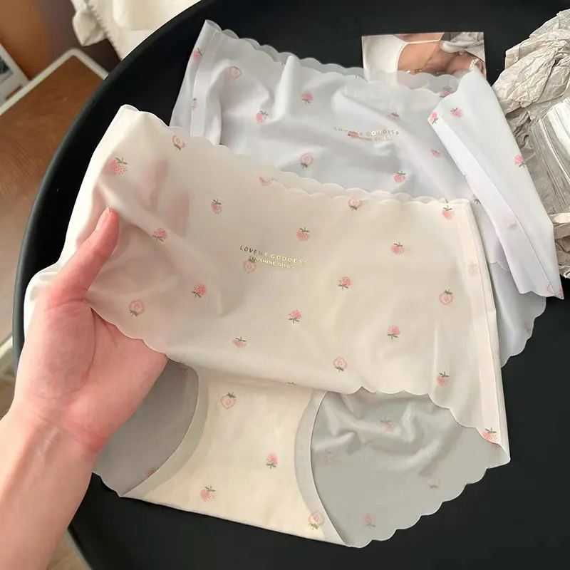 Quần Lót Su Giấy Tàng Hình Không Viền Siêu Nhẹ Kháng Khuẩn Họa Tiết Dễ Thương EverSoft 806
