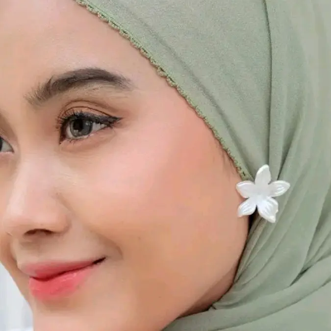 Anting Hijab Klip Model Bunga Viral Wanita Elegan