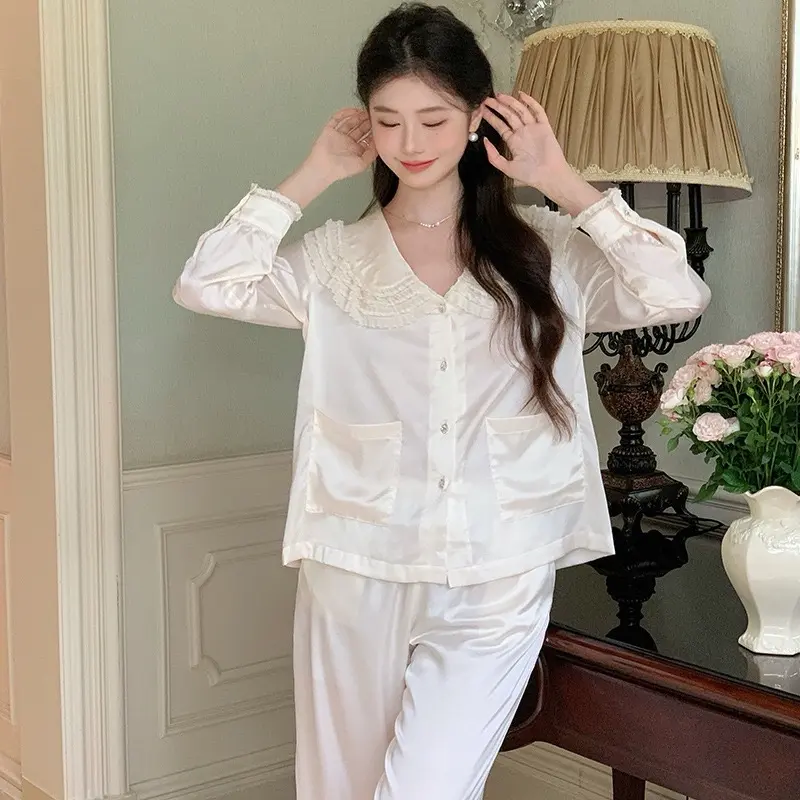Bọ ngủ lụa lyly cổ bèo ren màu trắng kem