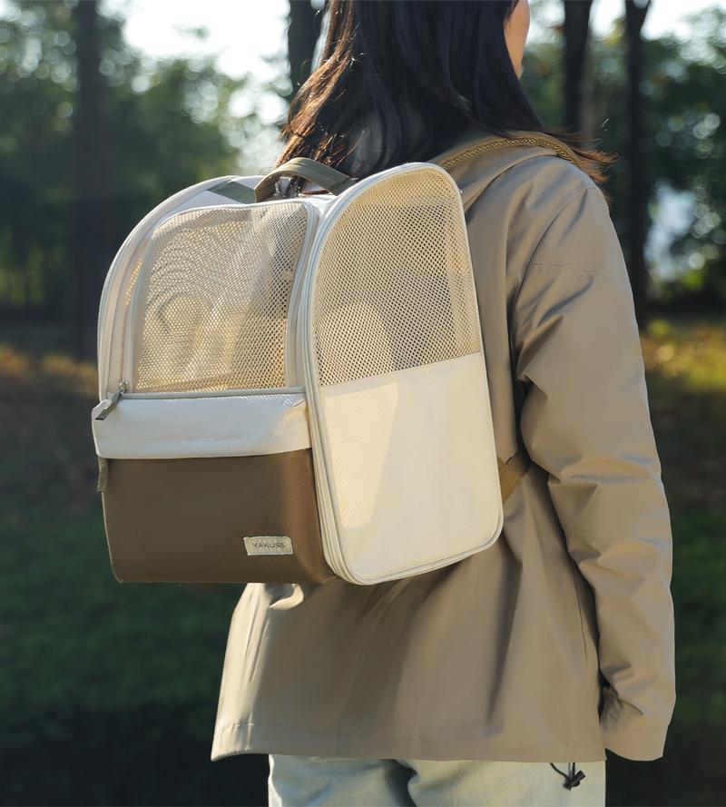 Product Introduction of Pet Backpack Outdoor Breathable Portable Cat Bag Large Capacity Handheld Dog Bag 10