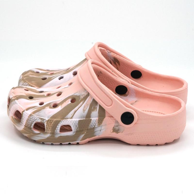 Product Introduction of Tie dye  Neutral slippers sandals summer beach shoes wrapped toe breathable Outdoor shoes for men and women 3