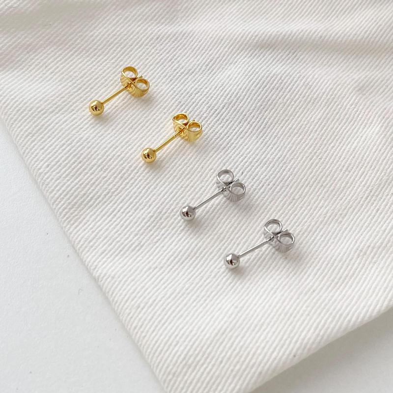 Product Introduction of Gold and Silver Peas round Beads Ear-Caring Auricular Needle Women's Niche Design Simple All-Match Gold-Plated Petite Earrings 6