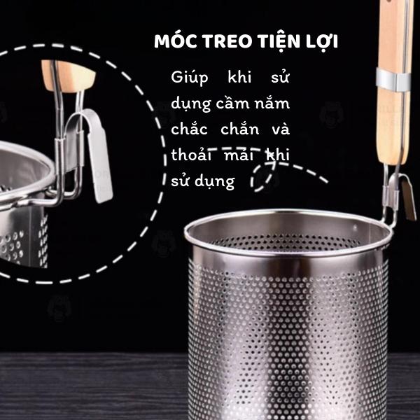 Vợt trụng hủ tiếu mì, phở inox Gorilla Chef có quai treo trên thành nồi và tay cầm gỗ cách nhiệt 3