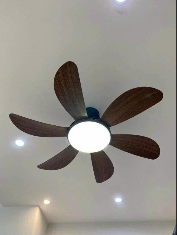 [Động cơ DC inverter-100% lõi đồng] Quạt Trần Đèn, Quạt Trần 6 Cánh Vân gỗ QT054, 6 Cấp Độ Gió, 3 Chế Độ Đèn, Điều Khiển Từ Xa, Chạy Mát và Êm