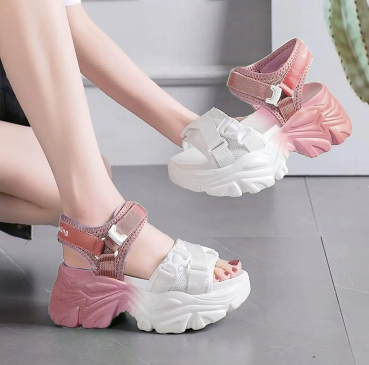 INDRAMAYU56 Sendal Wedges Wanita Sol Dua Warna Variasi Gesper Tali SIlang AP 10