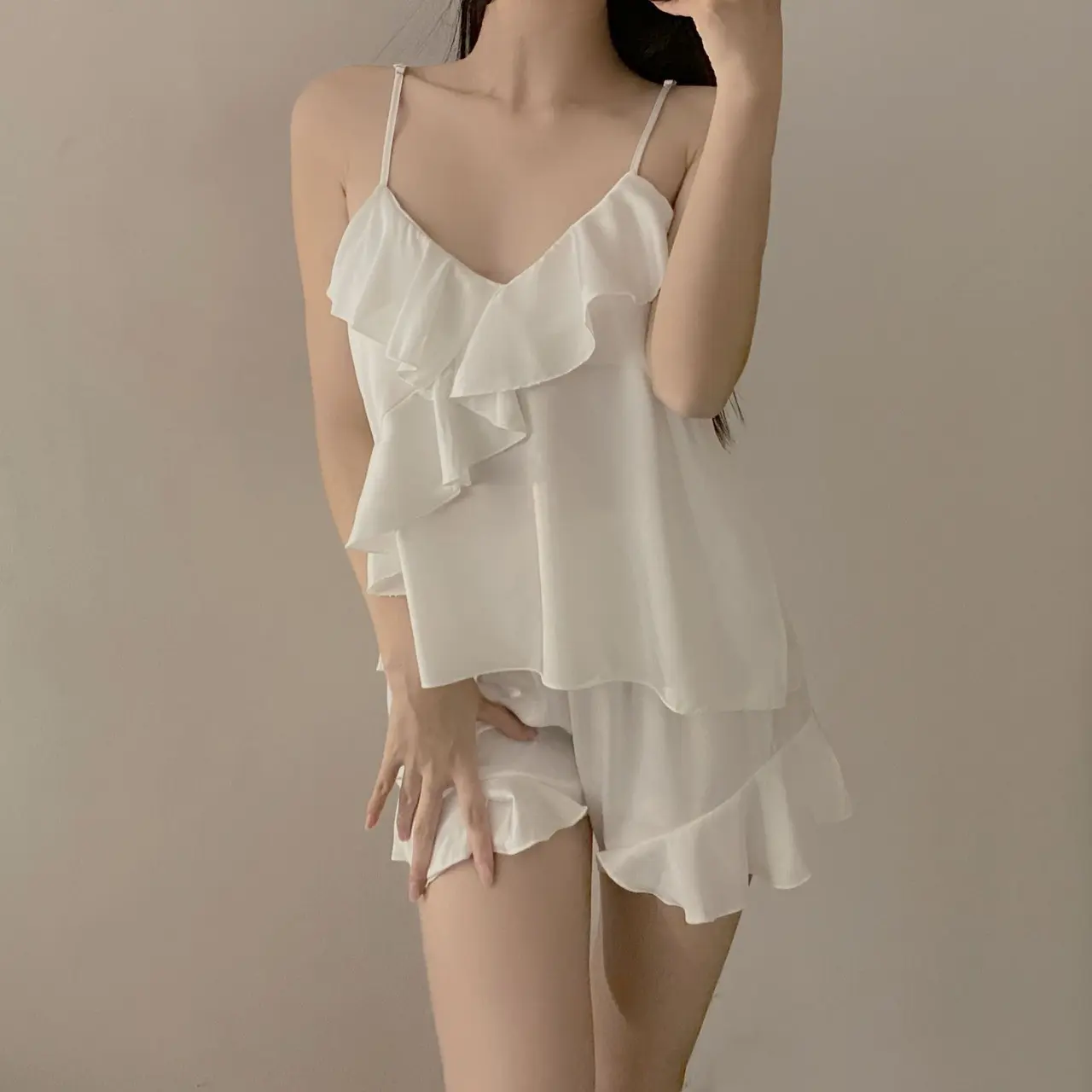 Bộ ngủ lụa xinh hai dây mặc nhà SP490