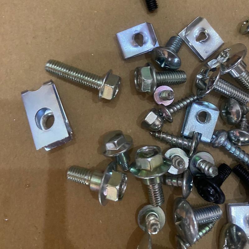 Bộ Ốc Lắp Dàn Áo Wave Nhỏ 100 RS S100 Đầy Đủ Nẹp