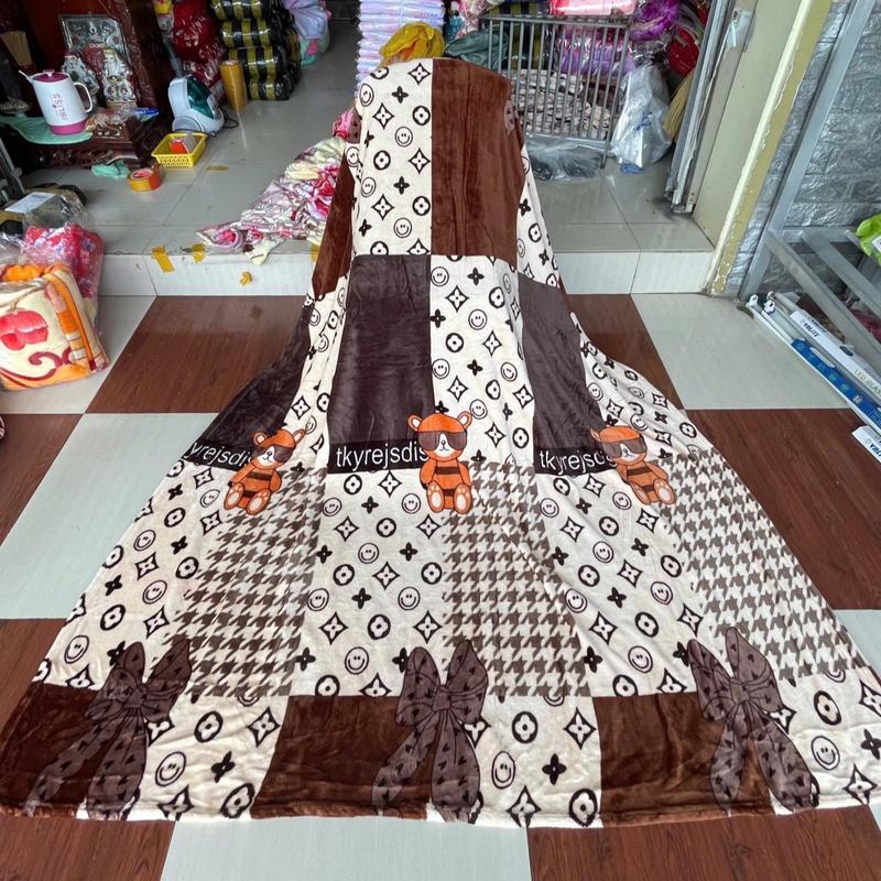 Mền Tuyết Nhung cân nặng dao động 900g đến 1kg 6
