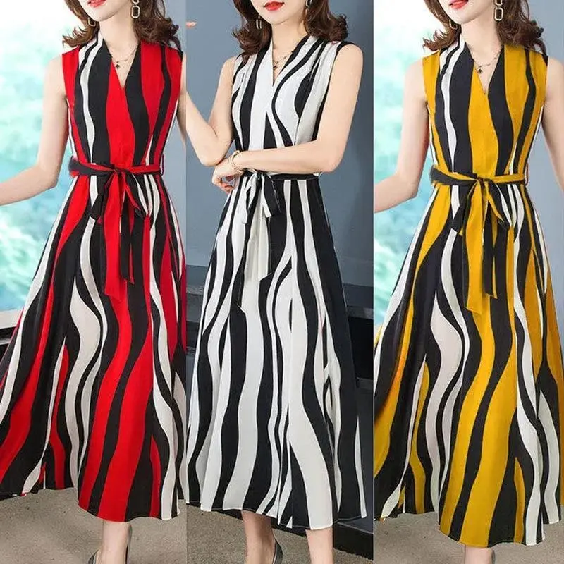 2024 Summer New Printed Dress Maxi Dress, Bohemian Striped Dress, OL Fashion Waist-Controlled Sleeveless Dress, Women's Mid-Length Printed Dress