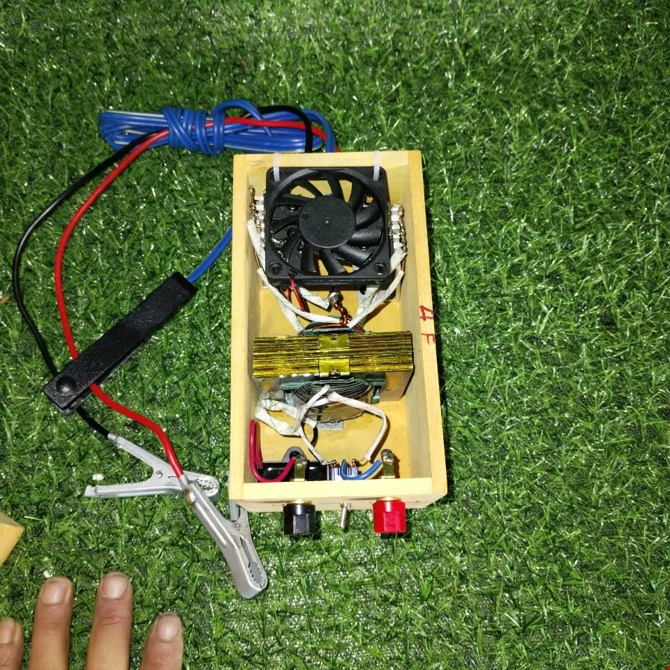 Máy tạo dòng Câu 4 Fet lớn 290N08 hộp gỗ thích hợp nước ngọt phèn sâu đến 2m sử dụng nguồn điện 12v bảo hành 1 năm