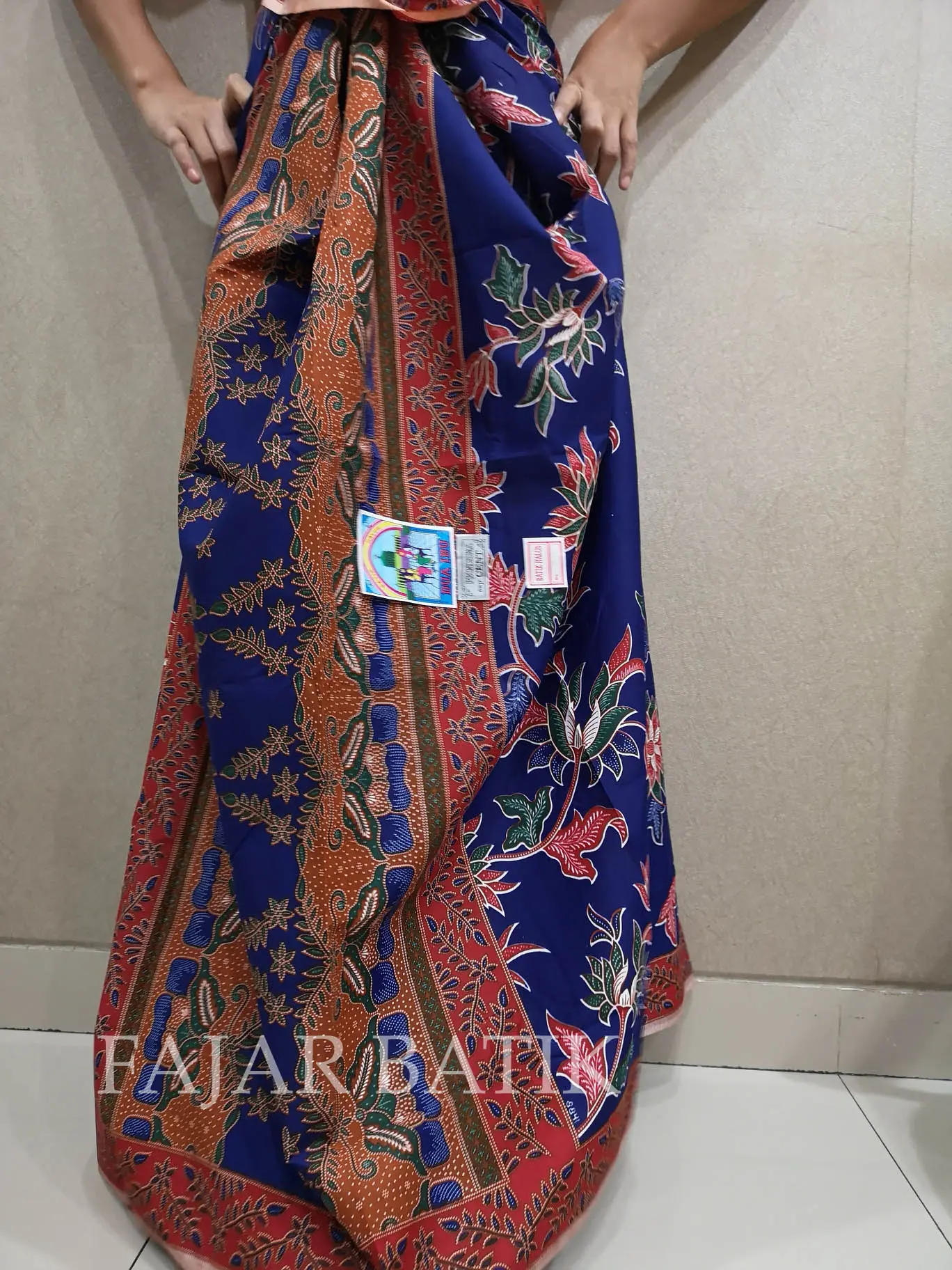 Sarung Batik Wanita Dua Ibu Nyaman Dewasa