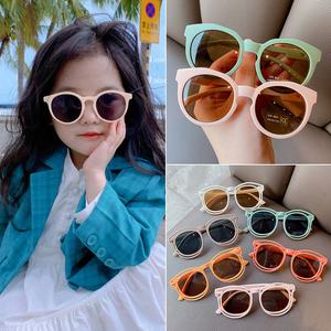 แว่นกันแดดเด็ก แฟชั่น อินเทรนด์ เท่ สำหรับเด็กชายและเด็กหญิง ป้องกันรังสียูวี ป้องกันดวงตา เหมาะสำหรับของเล่นเด็ก