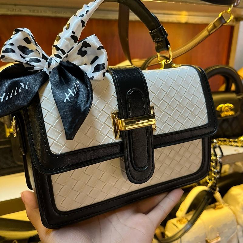  Túi sách nữ cầm tay đeo chéo khóa H Đan kèm now cực xinh size 20cm. Bag da 