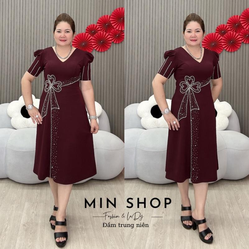 MIN SHOP - Váy Xoè Nơ hạt ngọc Trung Niên Dự Tiệc Hàng Thiết Kế Nơ Eo Sang Trọng Thanh Lịch Chất Liệu Vải Cotton Co Giãn 4 Chiều Phù Hợp Đi Cưới Làm Sui Cho Trung Niên Women Dress Sen Voi Voan