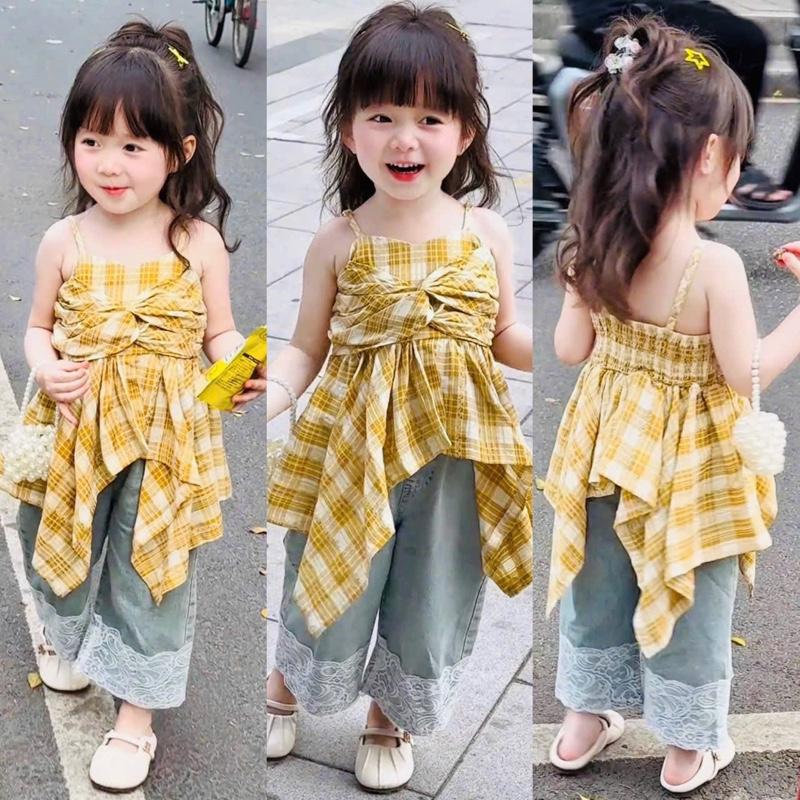 Set áo đũi hai dây kẻ vàng vạt chéo, kèm quần jean ống xuông dành cho bé gái (9-31kg)