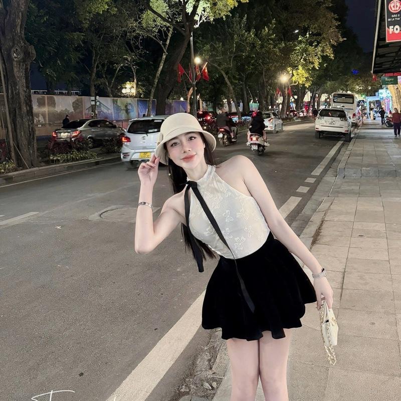 Set Áo Thun Yếm Sát Nách Cột Dây Kèm Chân Váy Xếp Li Xoè Thời Trang Nữ Women