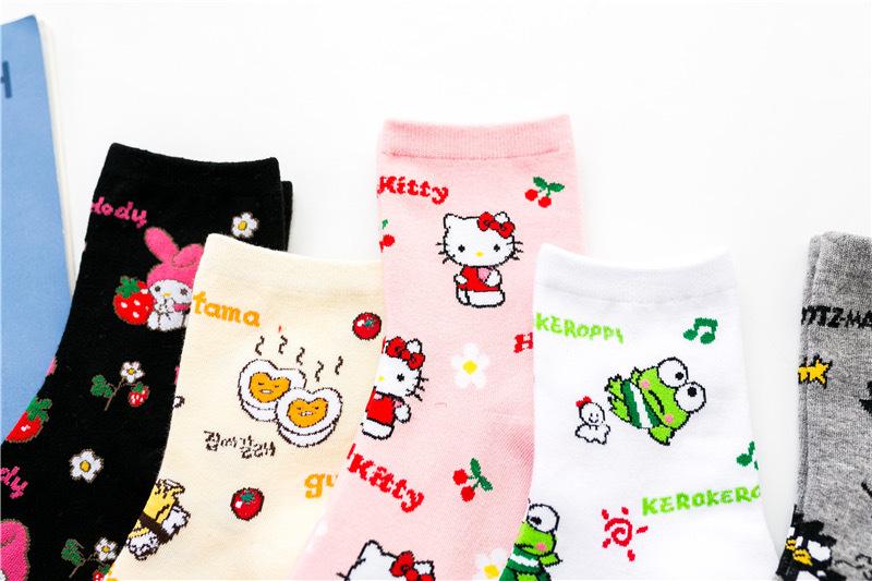 Product Introduction of Tất Phong Cách Nhật Bản, Hàng Mới Về, Tất Jacquard Hoạt Hình Sáng Tạo, Thiết Kế Hoạt Hình Hello Kitty, Dài Giữa Bắp Chân, Dễ Phối Đồ Thích Hợp Cho Phong Cách Đi Học, Tất Nữ 5