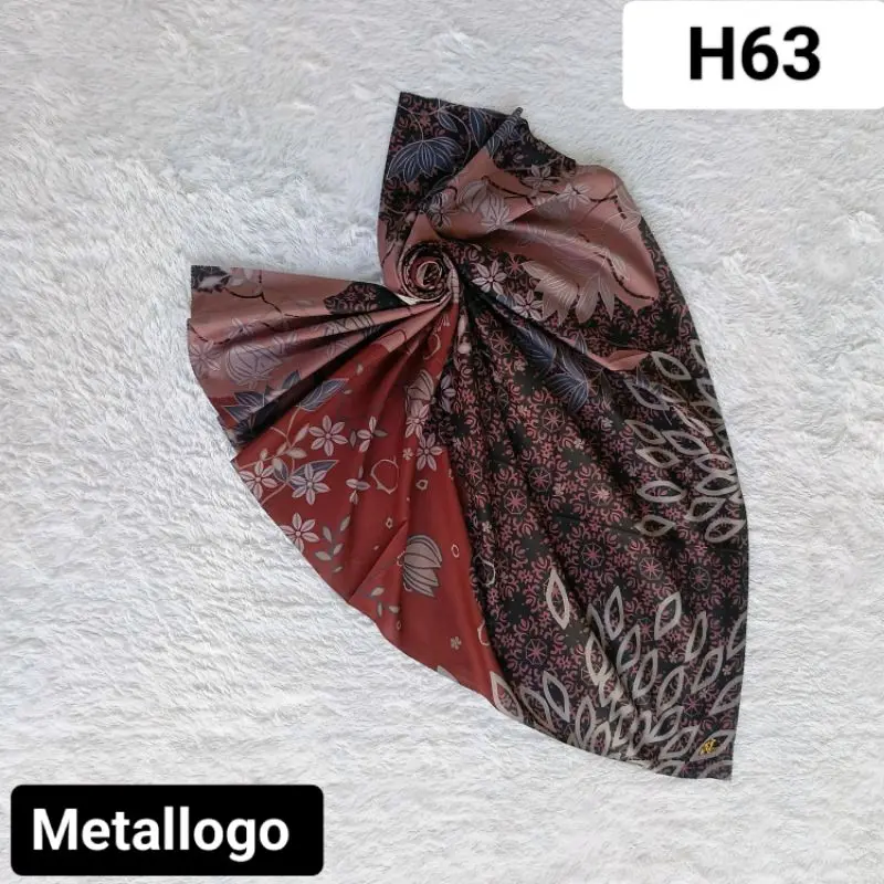 Paket 5pcs hijab segi empat ( 4pcs  hijab premium + gratis 1 pcs hijab random ) Hijab jilbab Segiempat Metal Logo Original motif Limited Edition 3