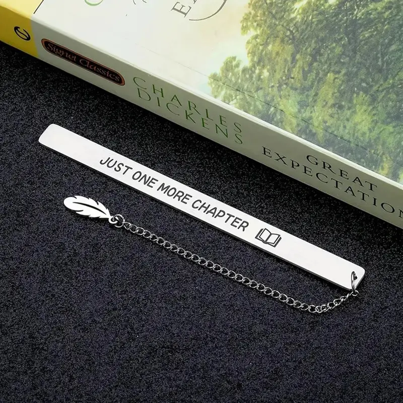 Creative Leaf Pendant Metal Bookmark, 1 Count Durable & Easy to Clean Book Mark, Decorative Book Mark for Office School Library 4