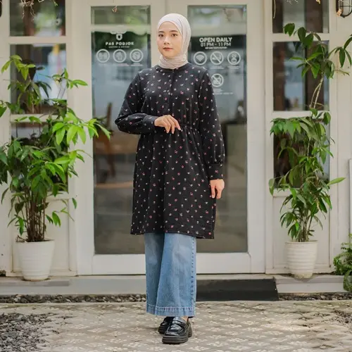 Sekido Ayna Tunik - Atasan Wanita Panjang Motif Bunga Korean Style Warna Putih dan Hitam Bahan Katun Crinkle Nyaman