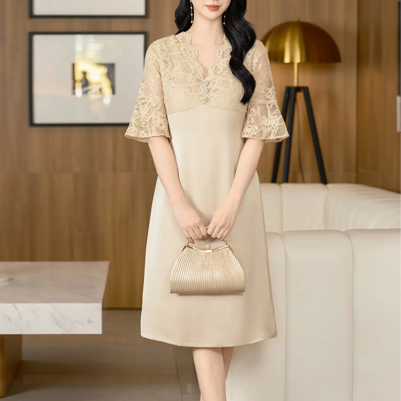 Đầm Lụa Pháp phối Ren Nữ Trung Niên Cao Cấp, Sang Trọng tặng mẹ thương hiệu Thiều Hoa DD4L0724 Dress Women