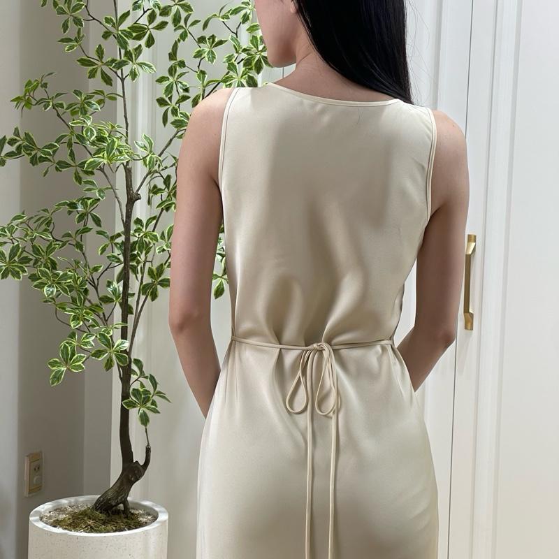 Cerid Dress - Váy Lụa Trơn Viền Cổ, 1 Lớp, Không Mút Ngực 4