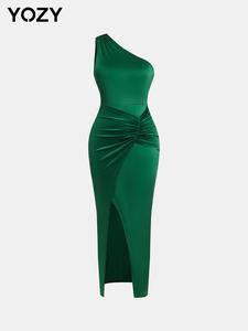YOZY Valentine's Day Gift for Girl, Women's Plain Ruched Split Thigh One Shoulder Bodycon Dress, Elegant Sleeveless Long Dress for Party Club Dating Wear, Ladies Clothes for All Seasons, Fall & Winter Clothes