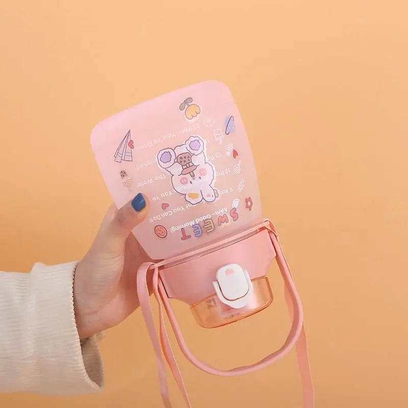 Bình nước 1300ml Cute chia vạch và có khung giờ nhắc nhở uống đủ nước 5